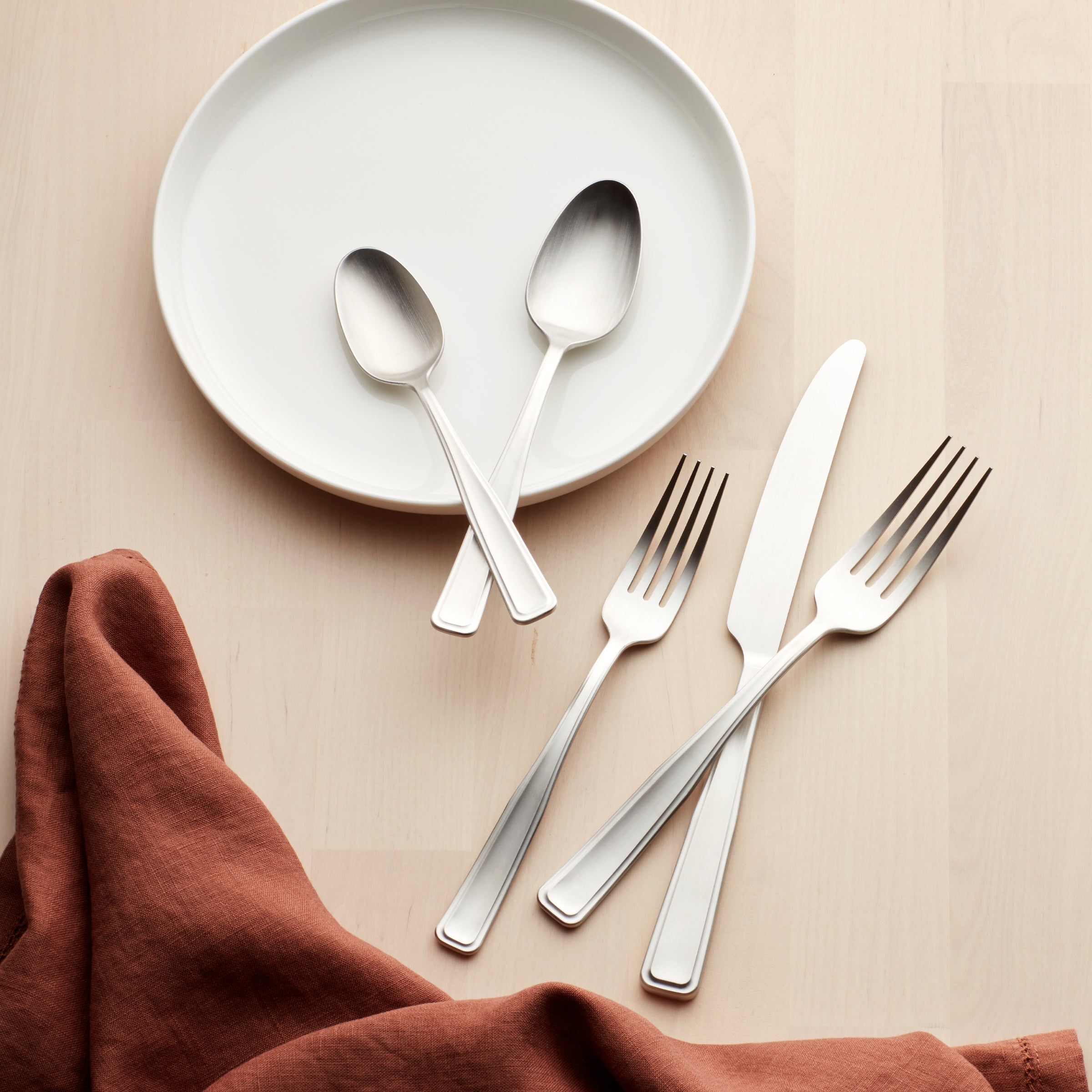 Lenox Fine Lenox Fine Reid Satin 20-Piece Flatware Set - Image 3