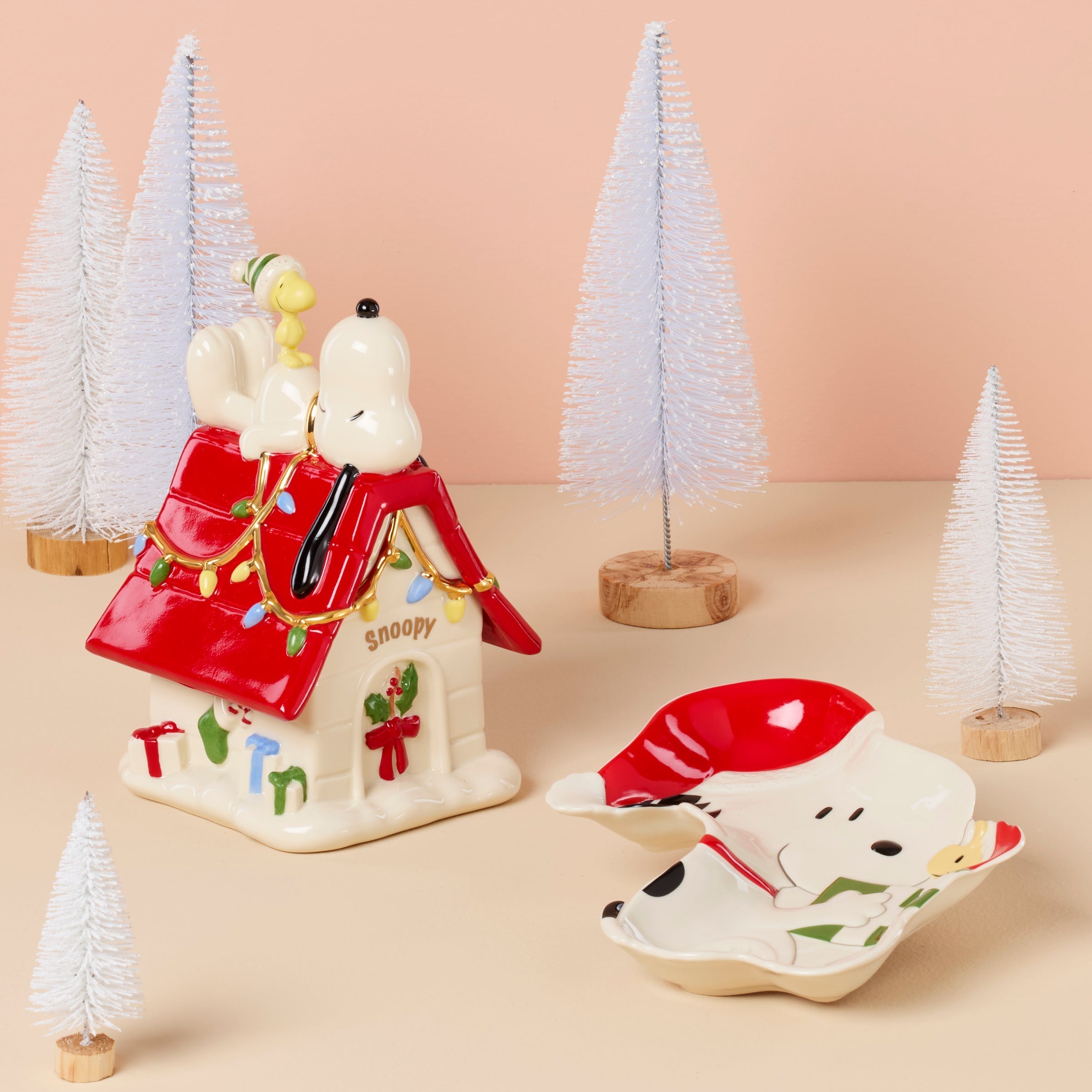 Lenox Fine Lenox Fine Snoopy Christmas Covered Candy Dish - Image 7