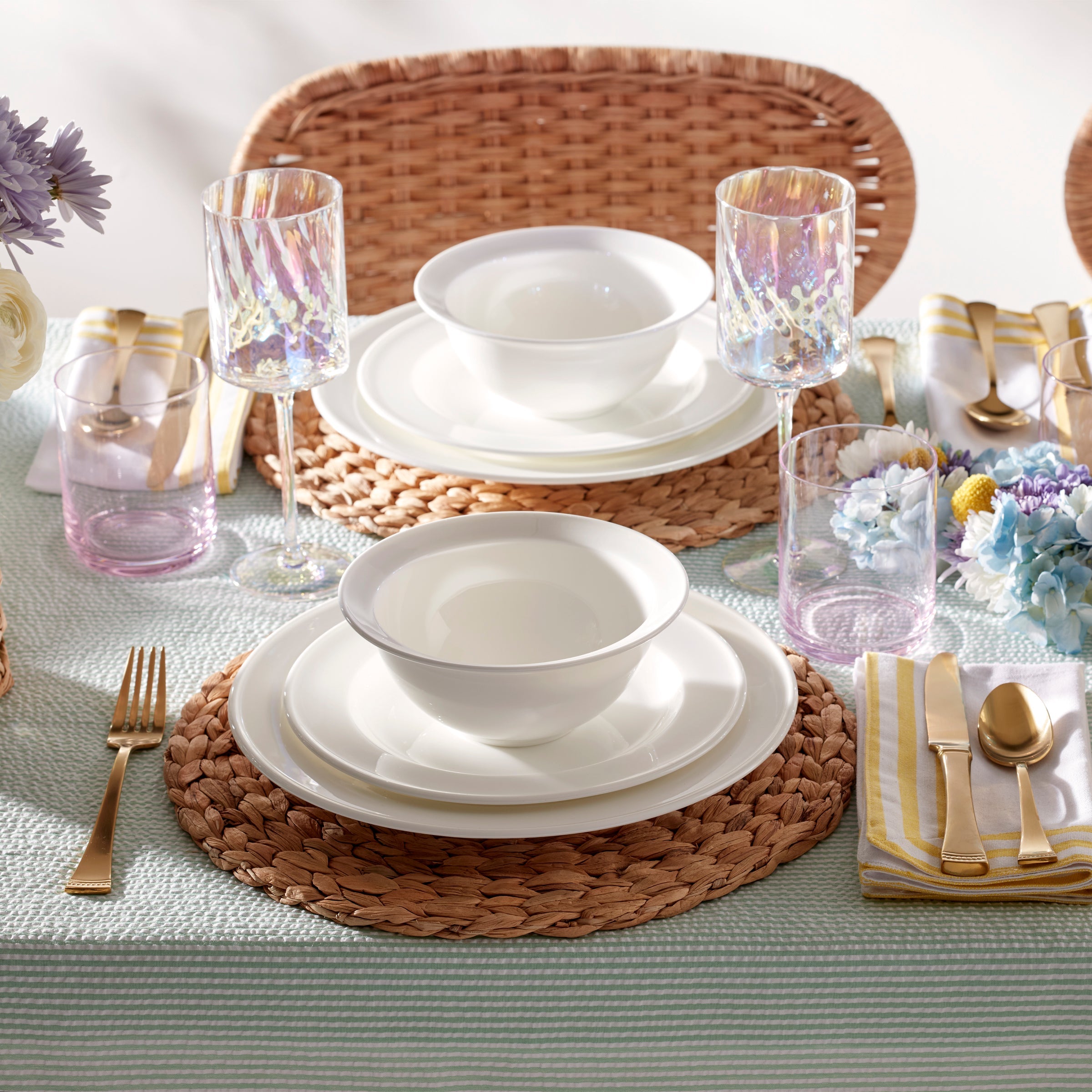 Lenox Fine Lenox Fine Studio 1414 Rimmed 16-Piece Dinnerware Set - Image 3