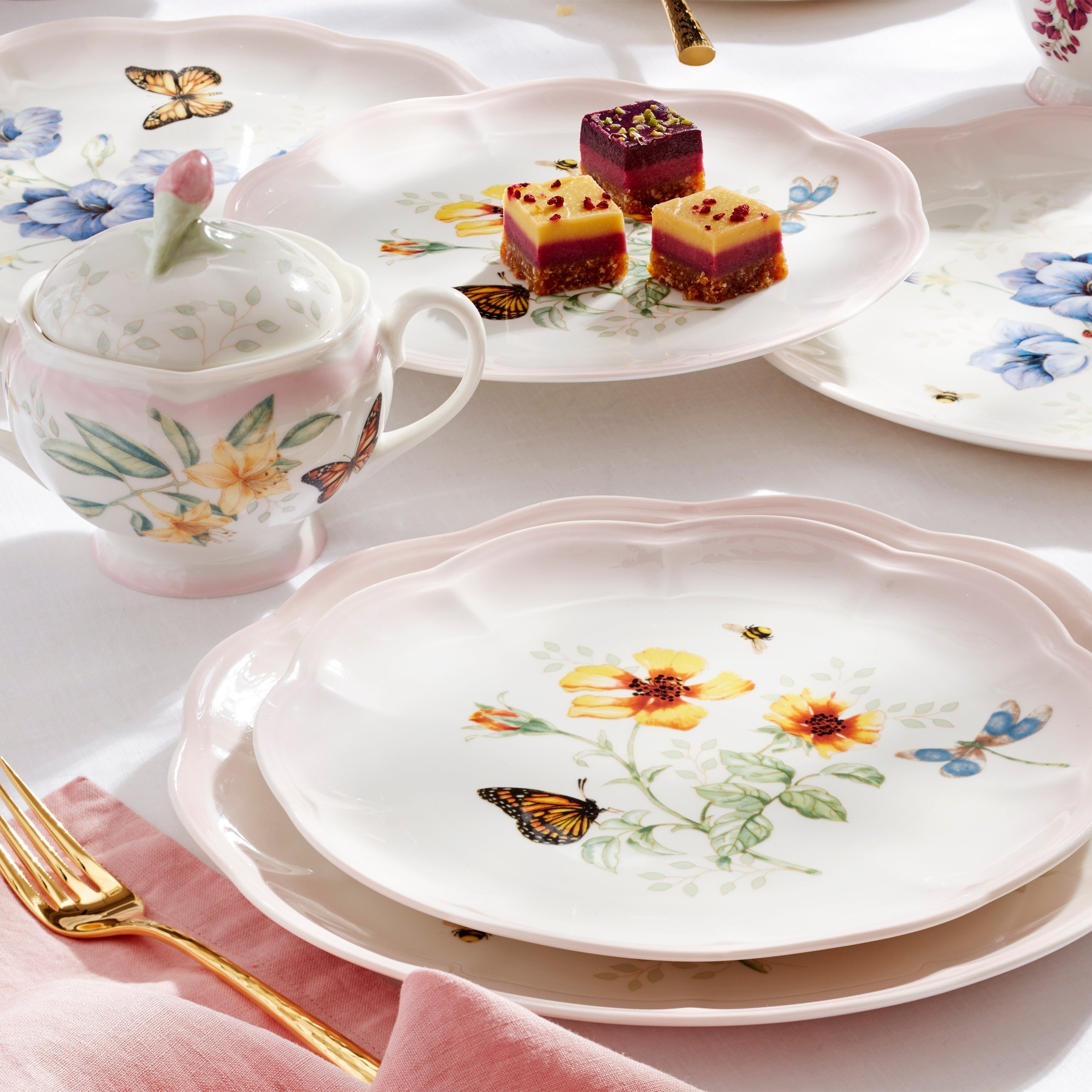 Lenox Fine Lenox Fine Butterfly Meadow Pink 12-Piece Dinnerware Set - Image 3