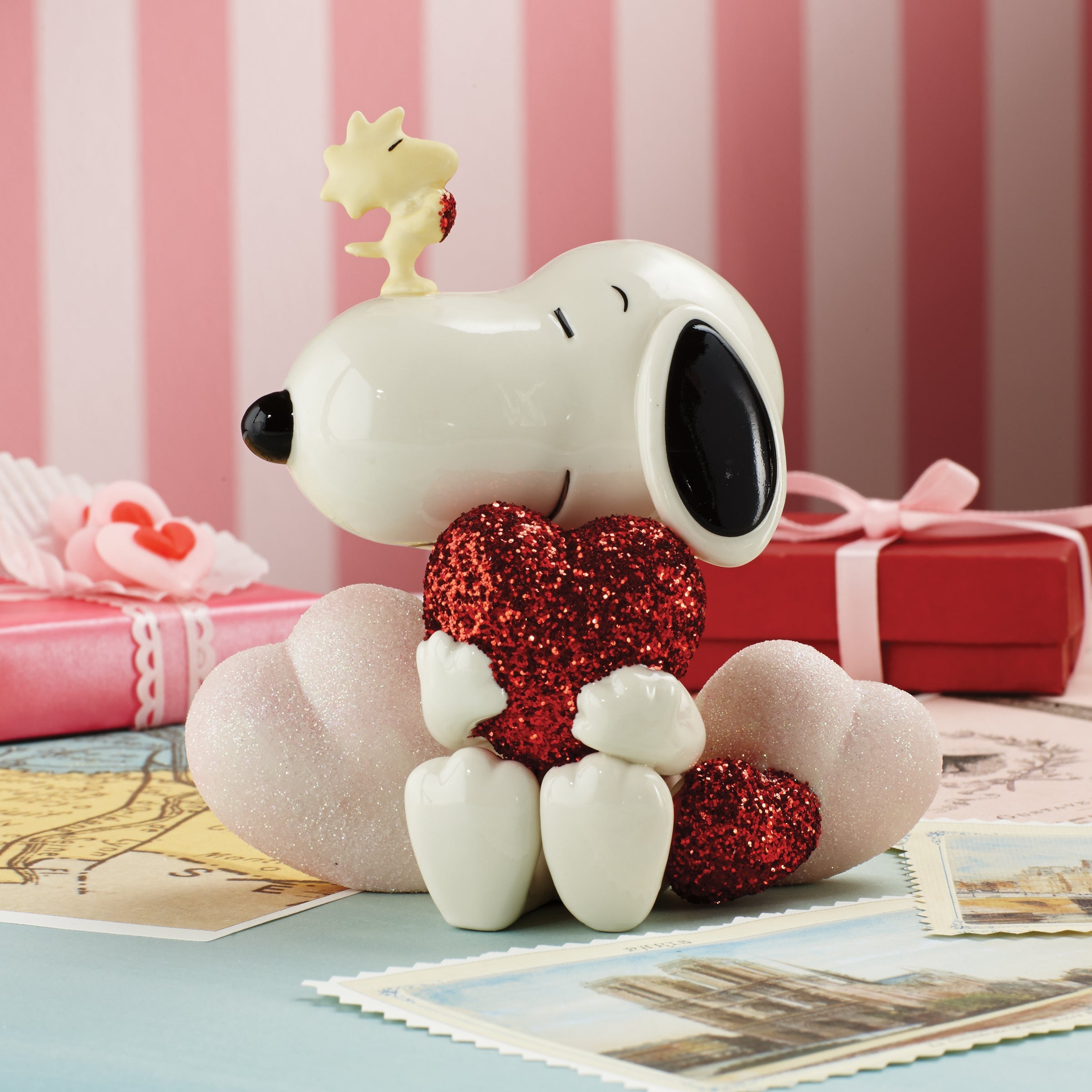 Lenox Fine Lenox Fine Snoopy Love Figurine - Image 4