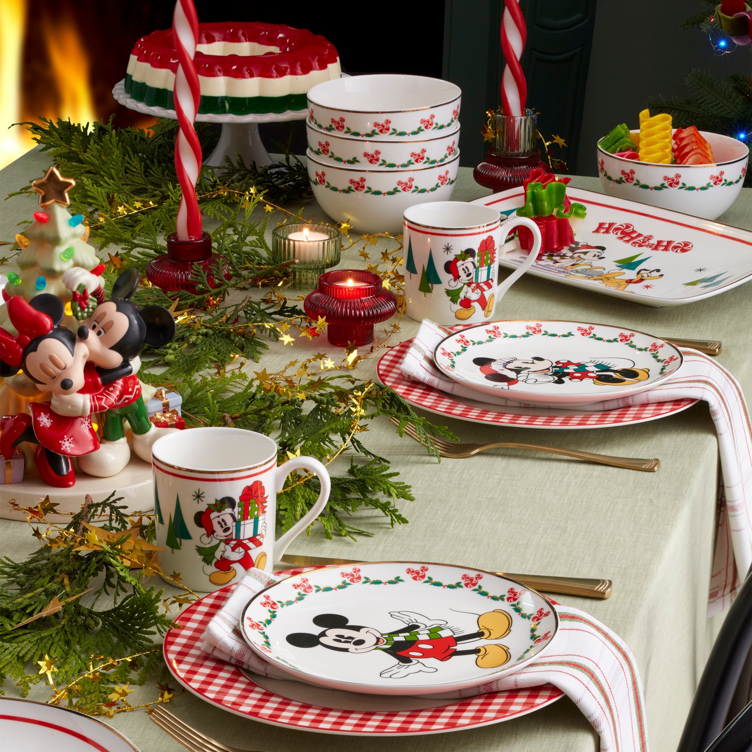 Lenox Fine Lenox Fine Disney Holiday 12-Piece Dessert Set - Image 4