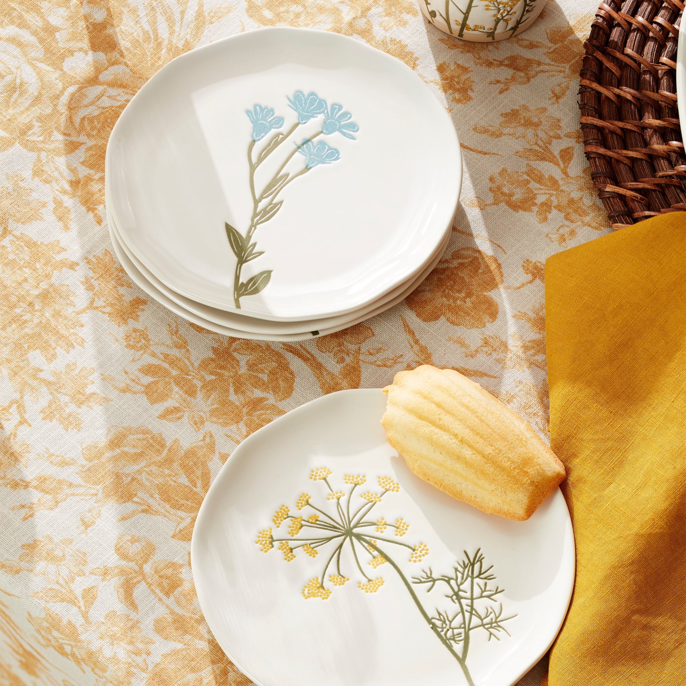 Lenox Fine Lenox Fine Wildflowers 12-Piece Dinnerware Set - Image 7