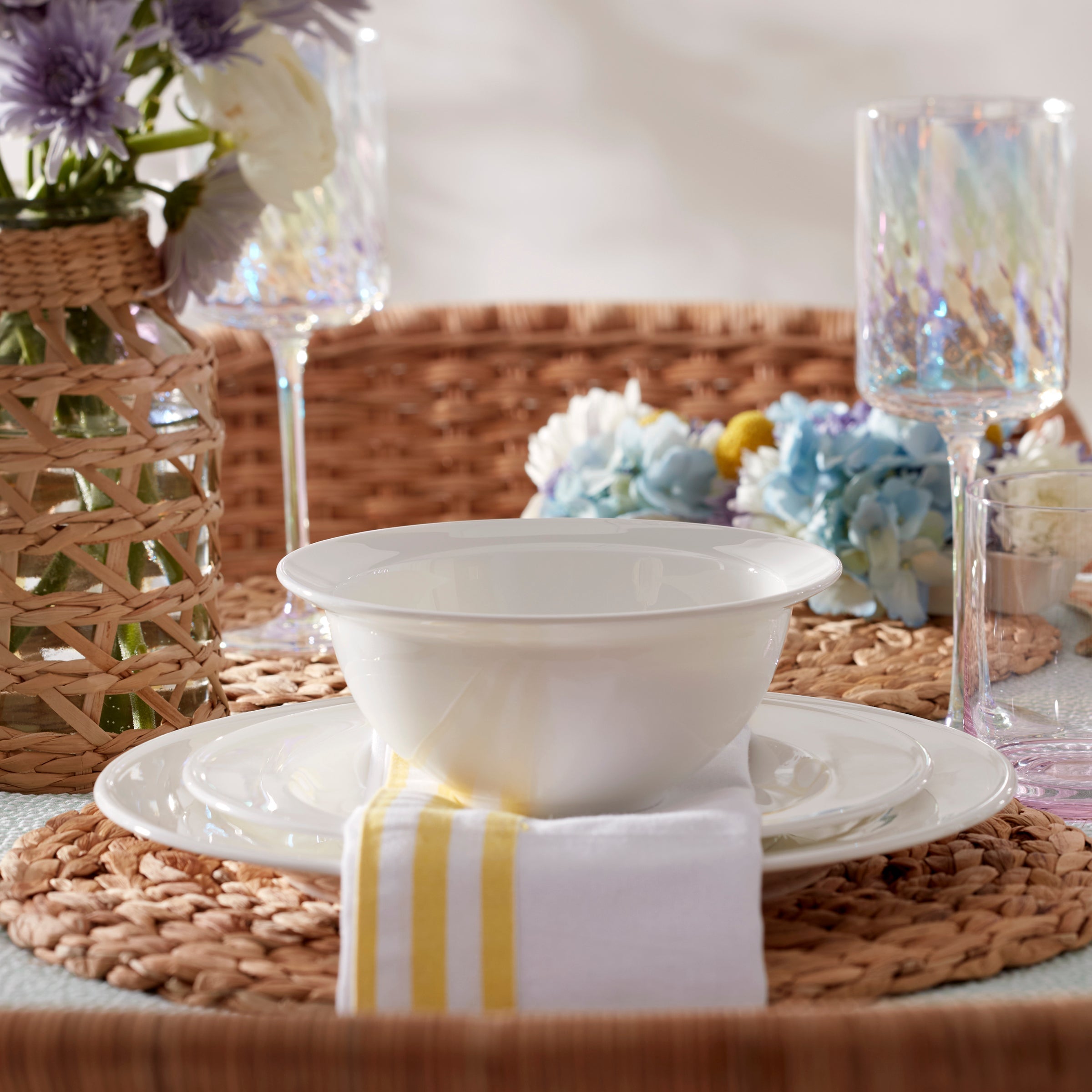 Lenox Fine Lenox Fine Studio 1414 Rimmed 16-Piece Dinnerware Set - Image 6