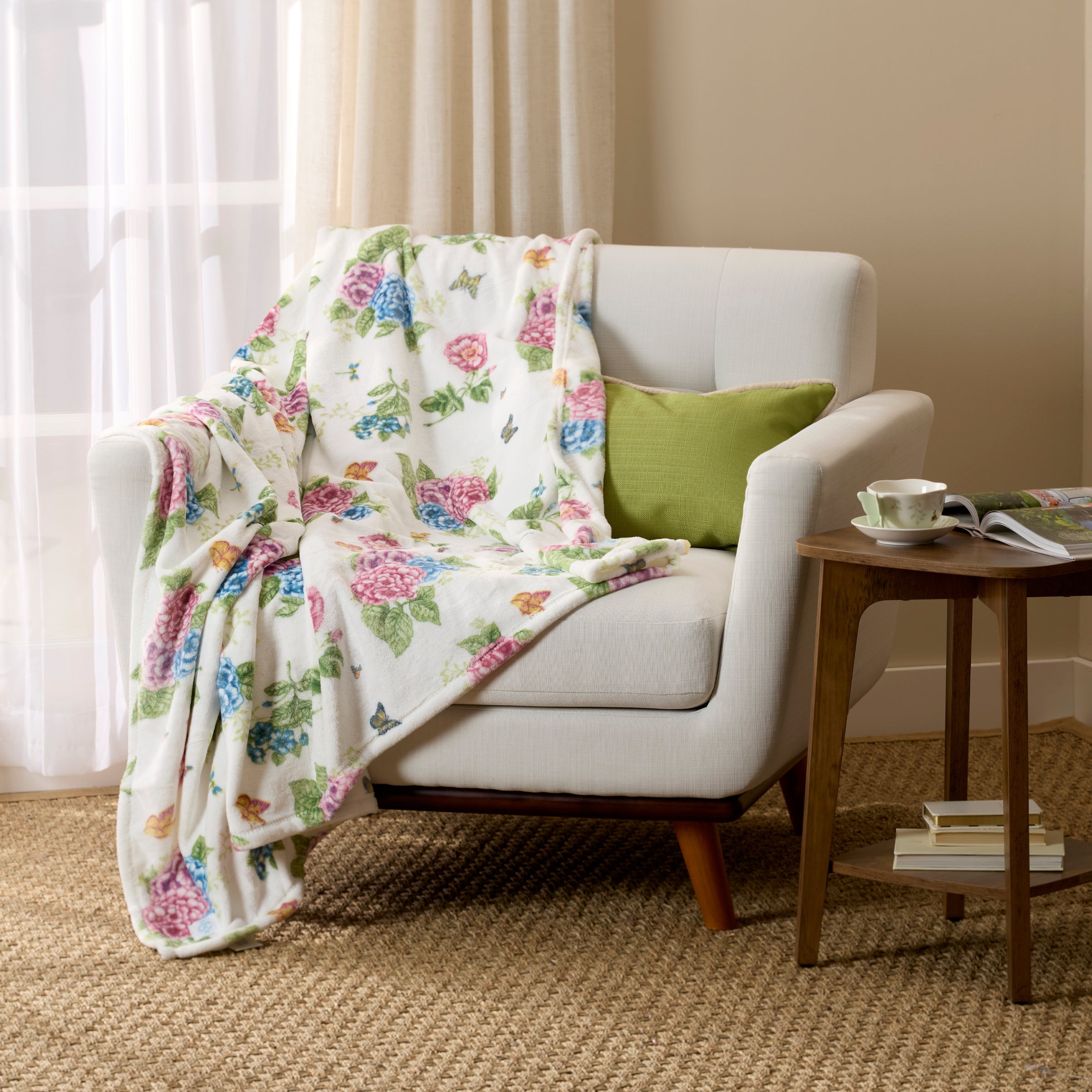 Lenox Fine Lenox Fine Butterfly Meadow Hydrangea Throw Blanket