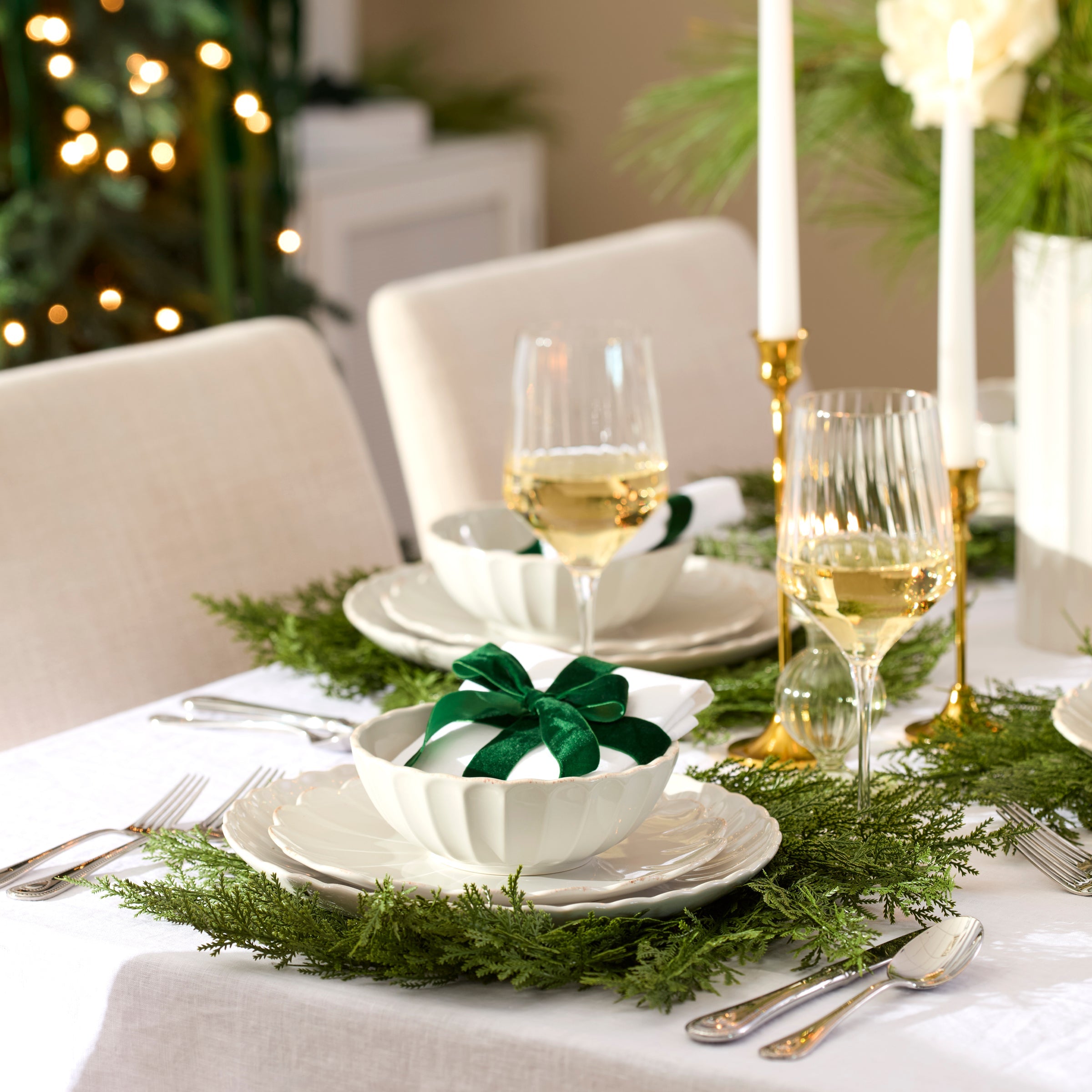 Lenox Fine Lenox Fine French Perle Scallop White 12-Piece Dinnerware Set - Image 4