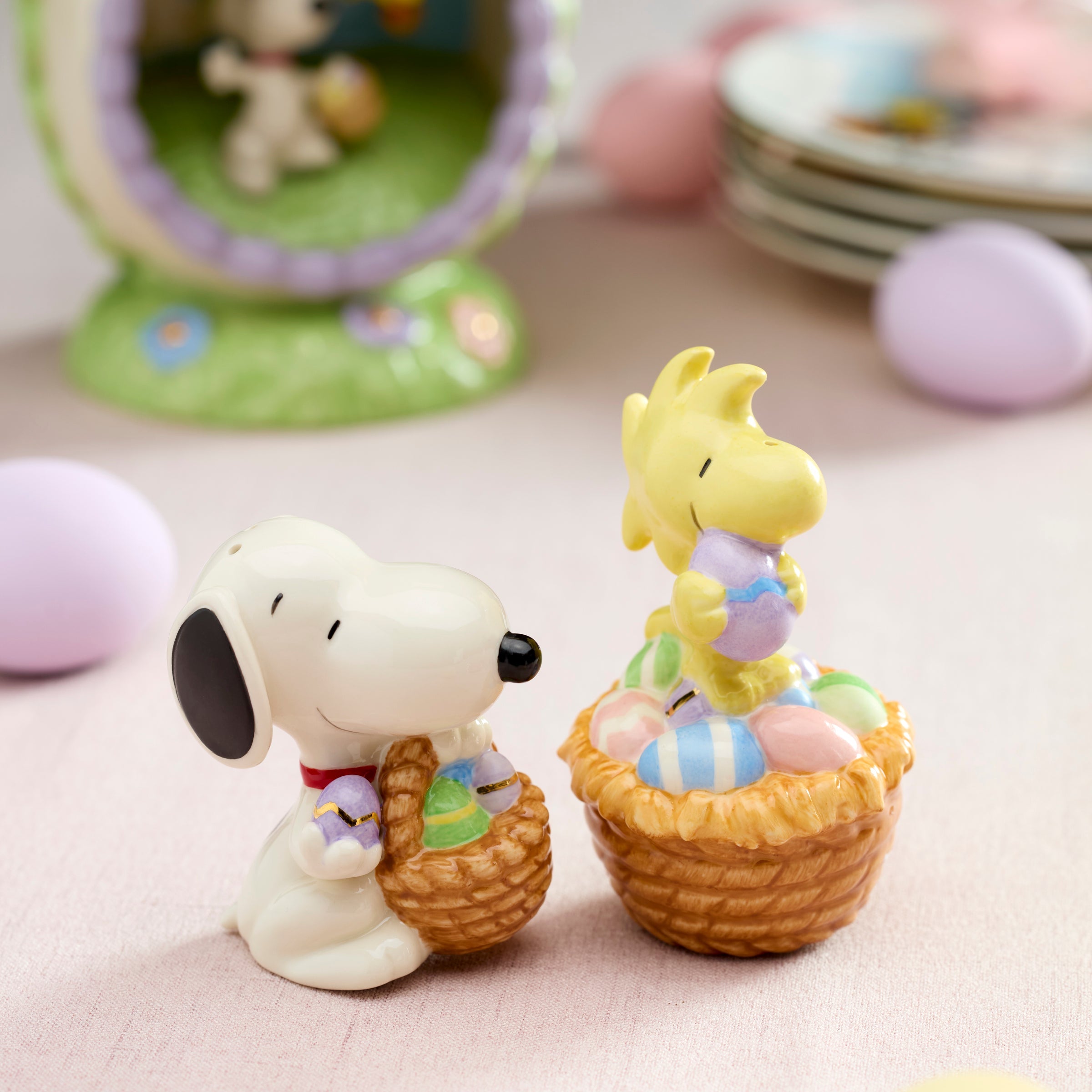 Lenox Fine Lenox Fine Snoopy Easter Salt & Pepper Set - Image 3