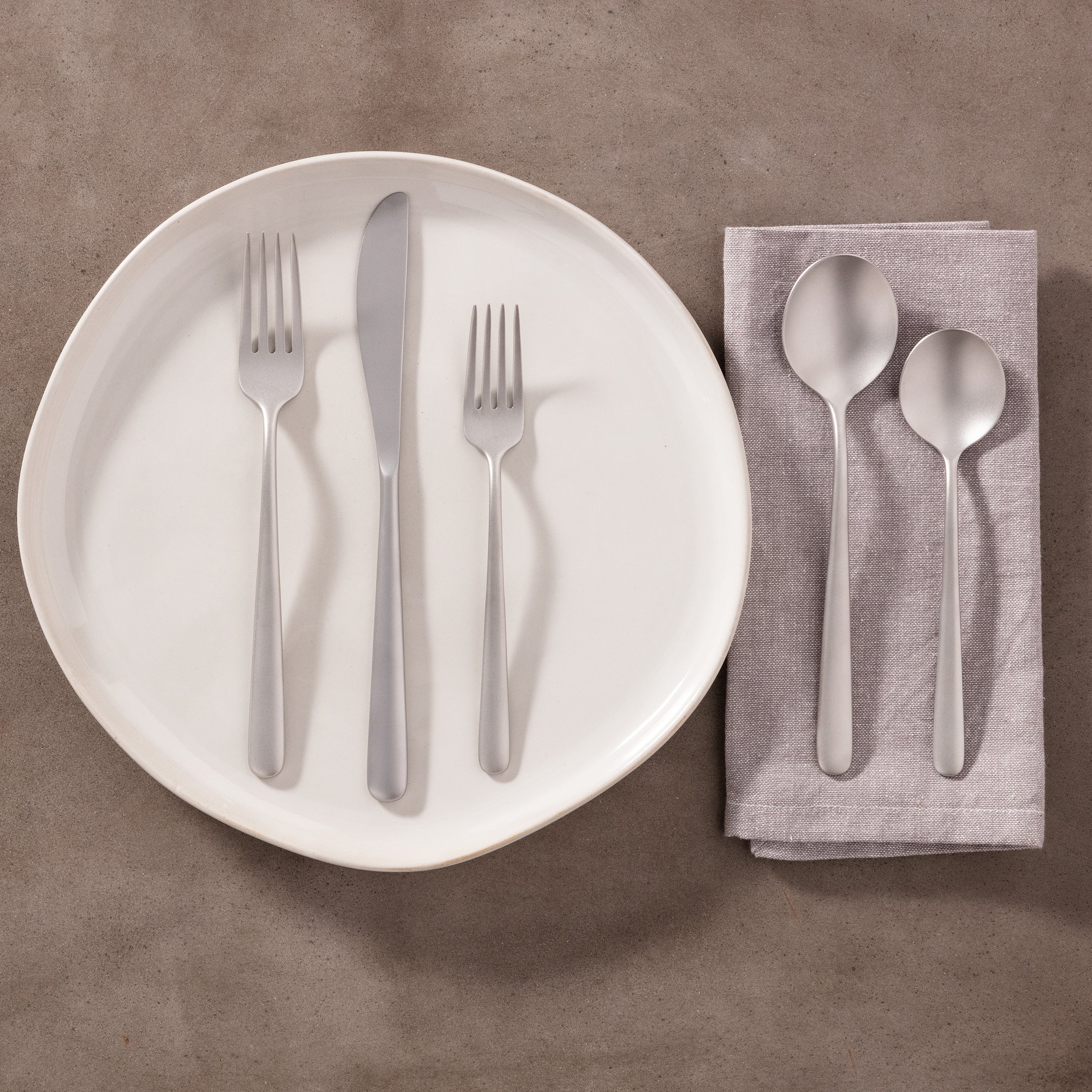Lenox Fine Lenox Fine Lorenn Sand 20-Piece Flatware Set