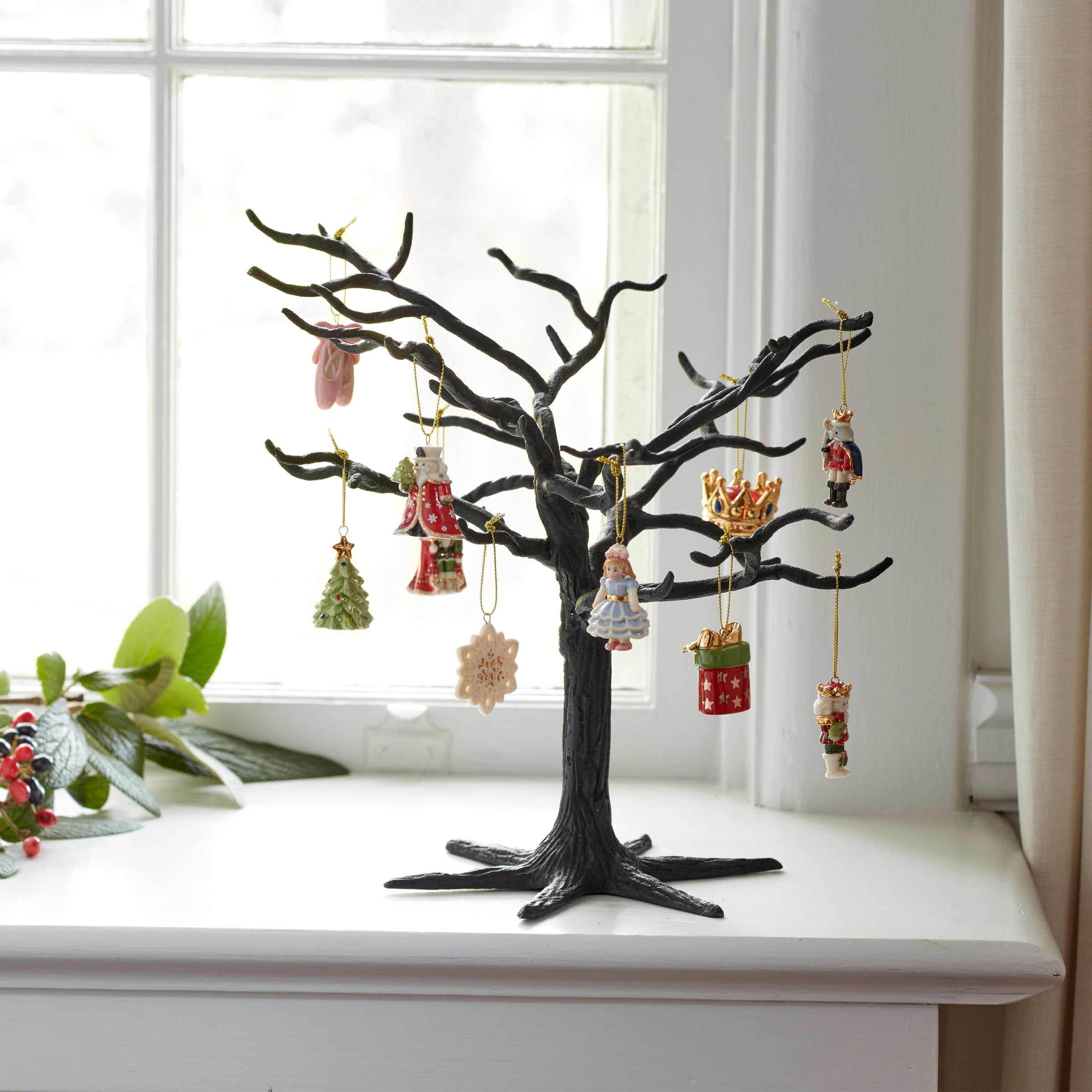 Lenox Fine Lenox Fine The Nutcracker 10-Piece Mini Ornament Set - Image 5