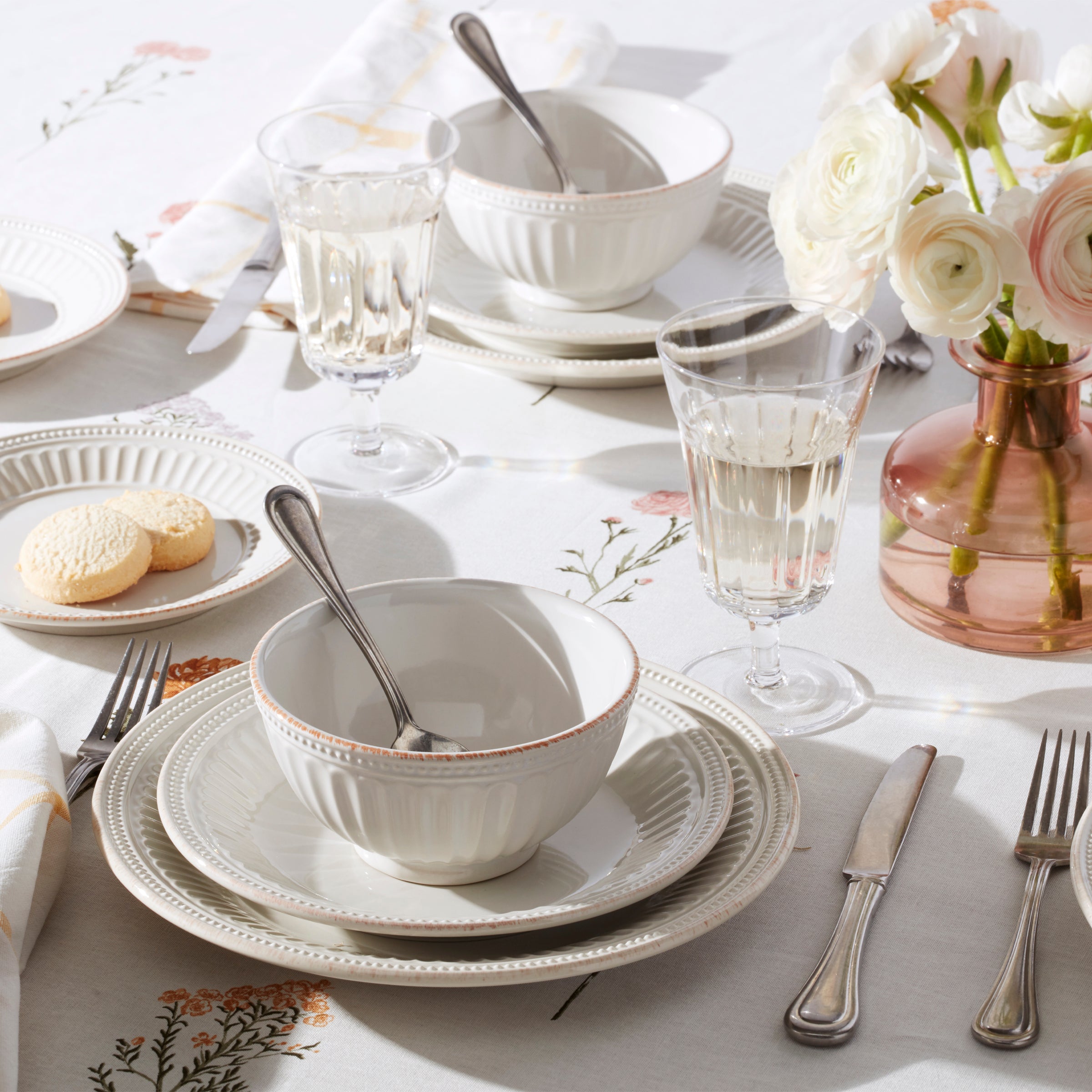 Lenox Fine Lenox Fine French Perle Groove White 24-Piece Dinnerware Set - Image 4
