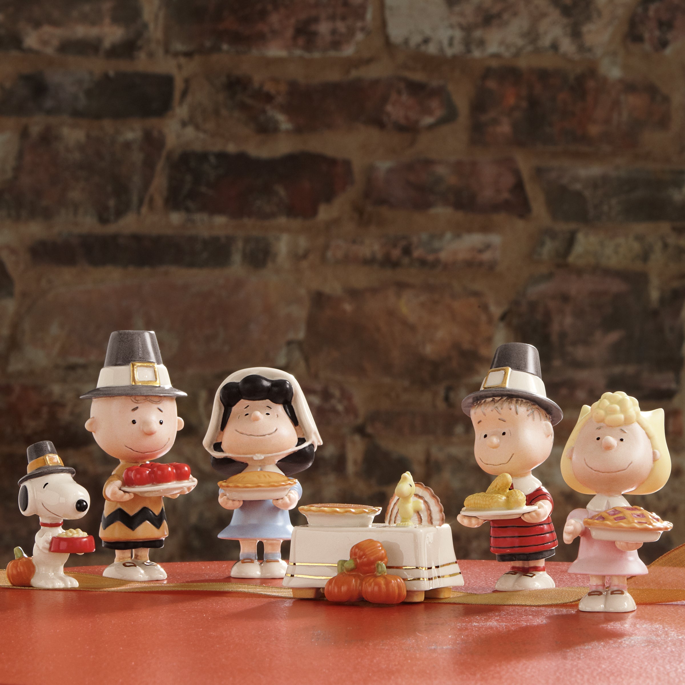 Lenox Fine Lenox Fine Peanuts Thanksgiving 6-Piece Figurine Set - Image 3