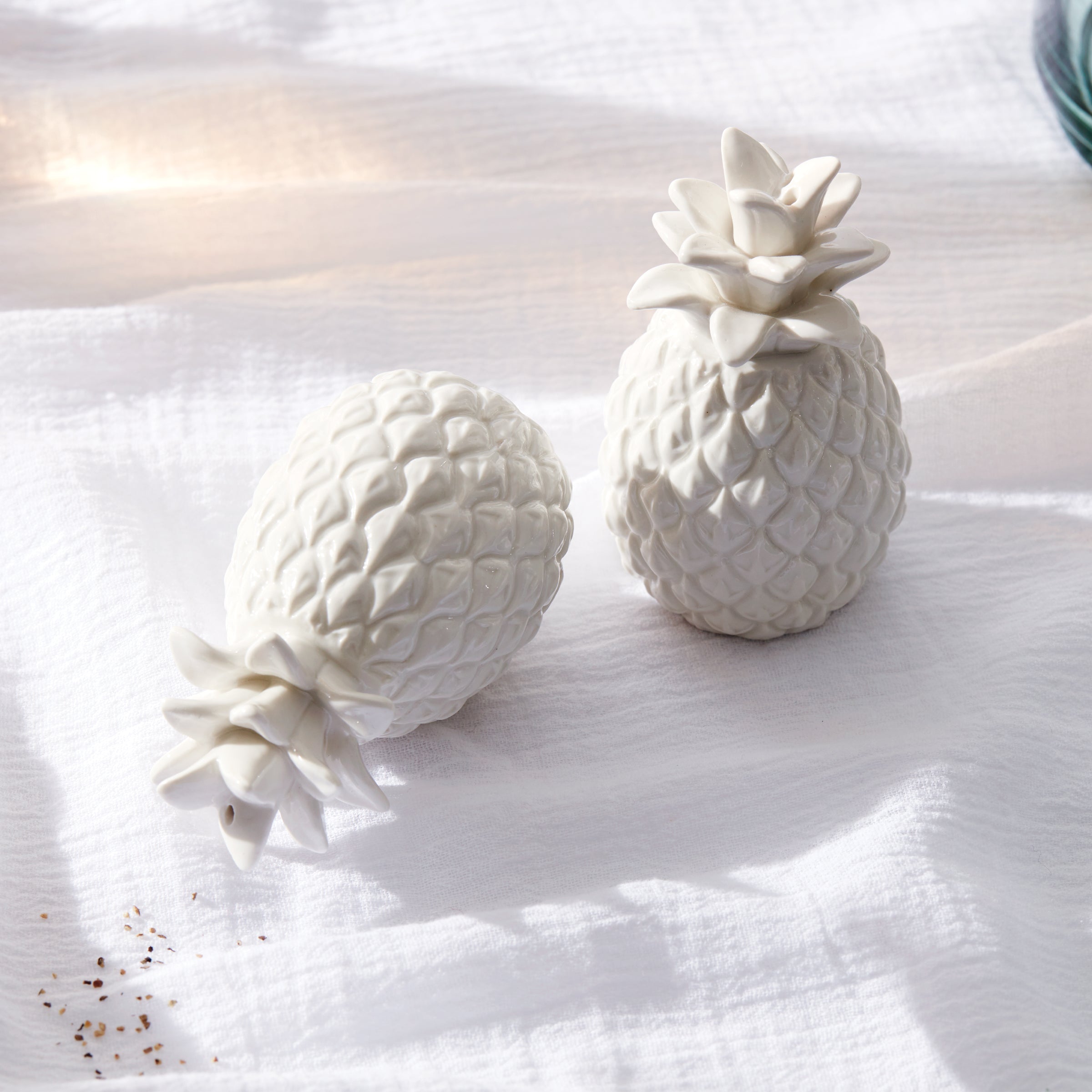 Lenox Fine Lenox Fine Wicker Creek Pineapple Salt & Pepper Set - Image 7