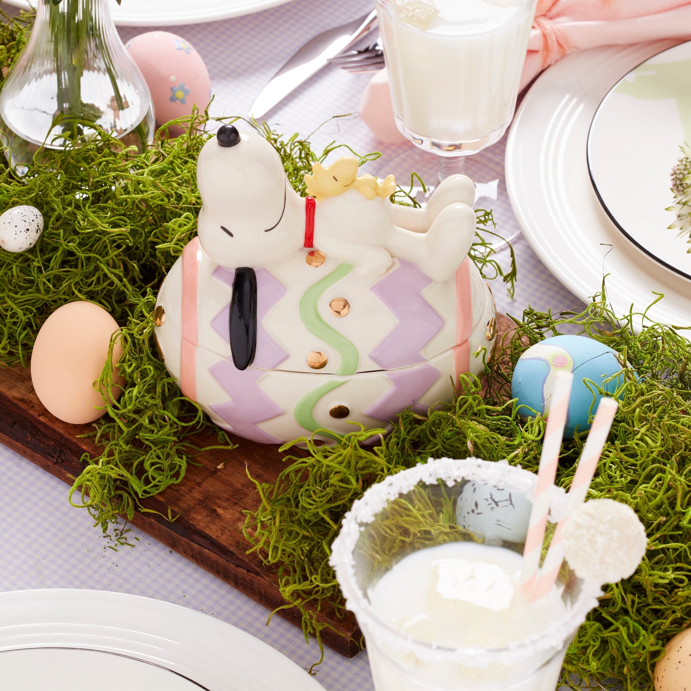 Lenox Fine Lenox Fine Snoopy Easter Covered Candy Dish - Image 3