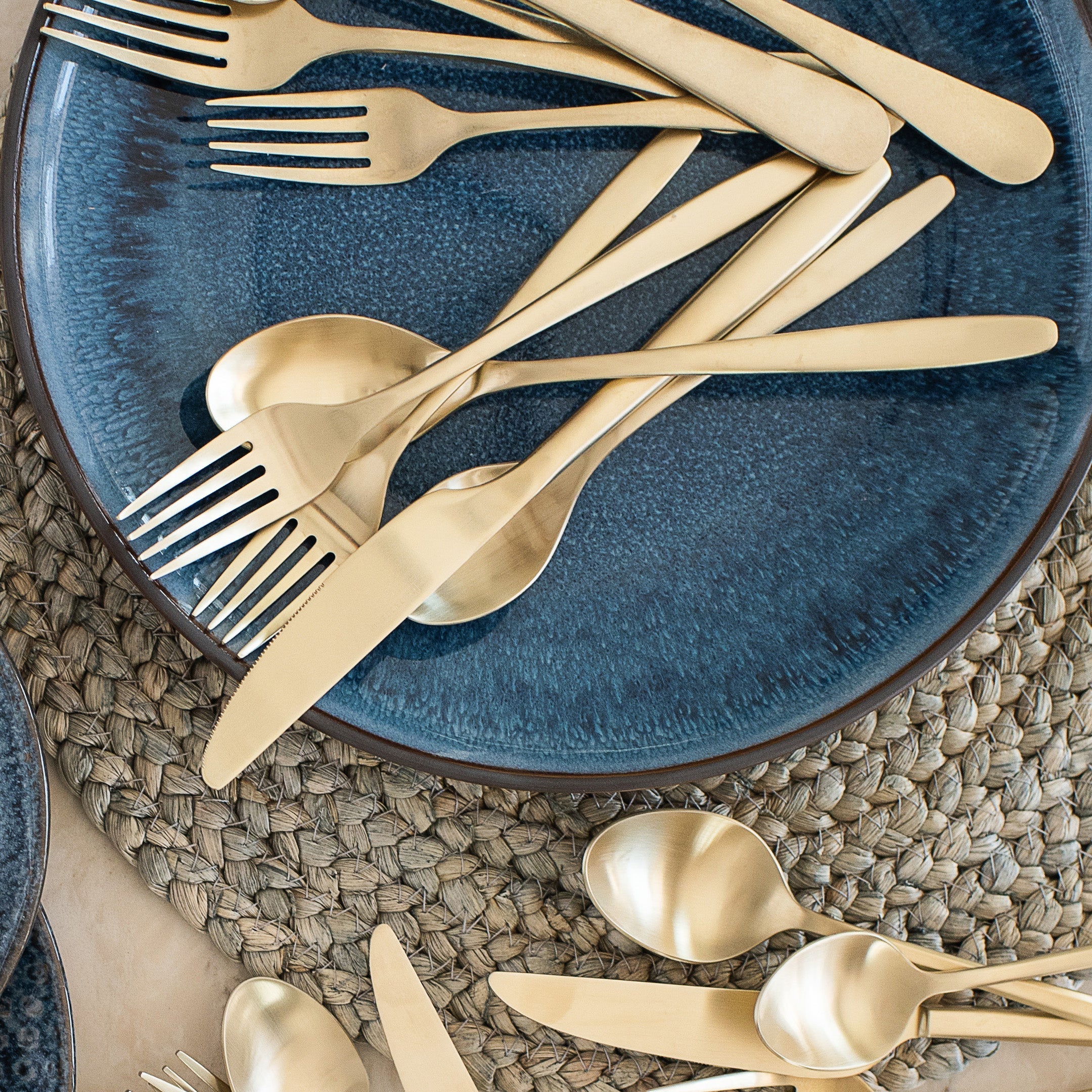 Lenox Fine Lenox Fine Averie Champagne Satin 20-Piece Flatware Set - Image 5