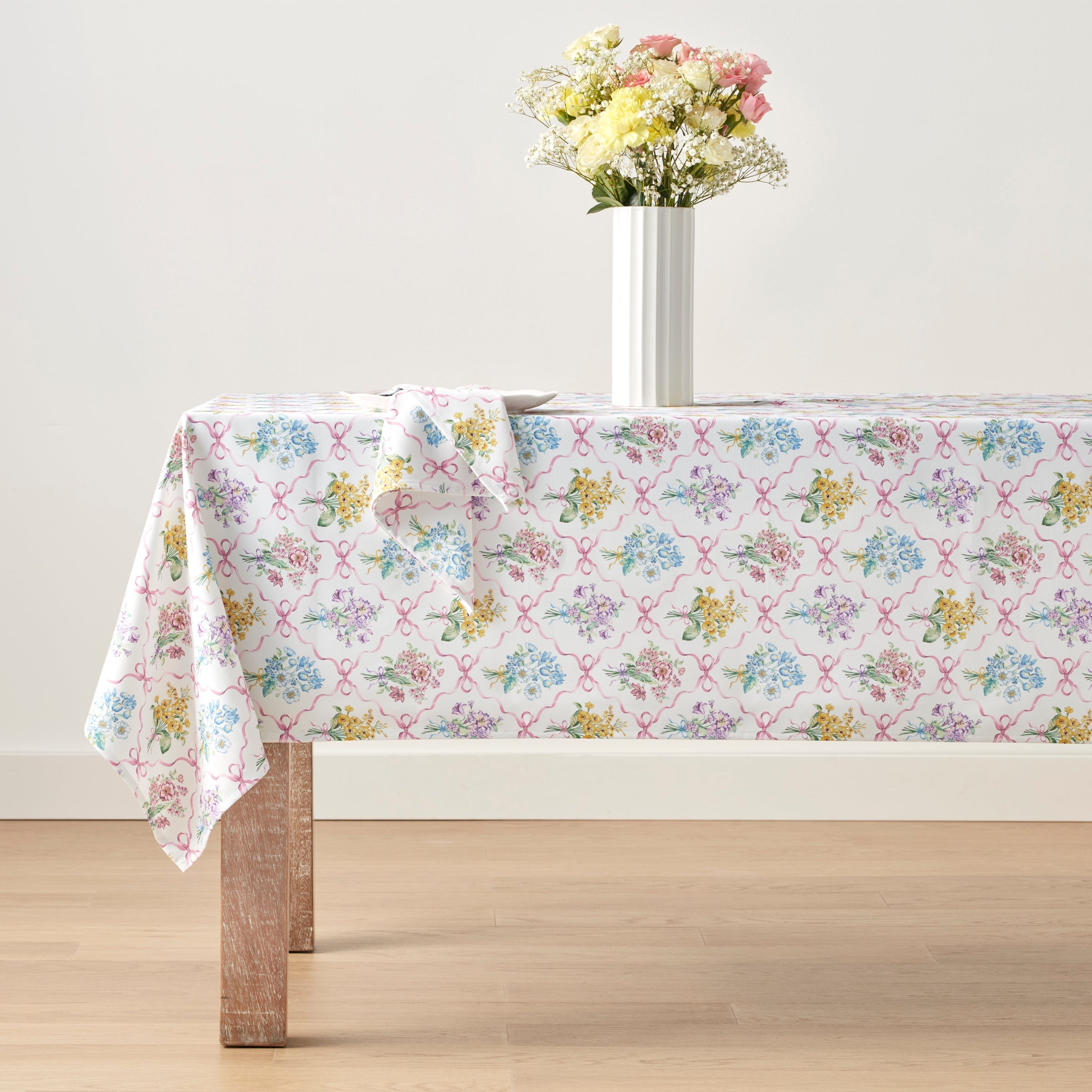 Lenox Fine Lenox Fine Bouquet Ribbon 60x84 Tablecloth - Image 2