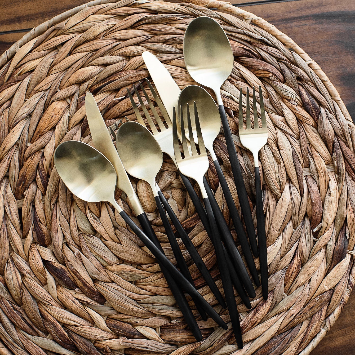 Lenox Fine Lenox Fine Gaze Black Champagne Satin 20-Piece Flatware Set - Image 4