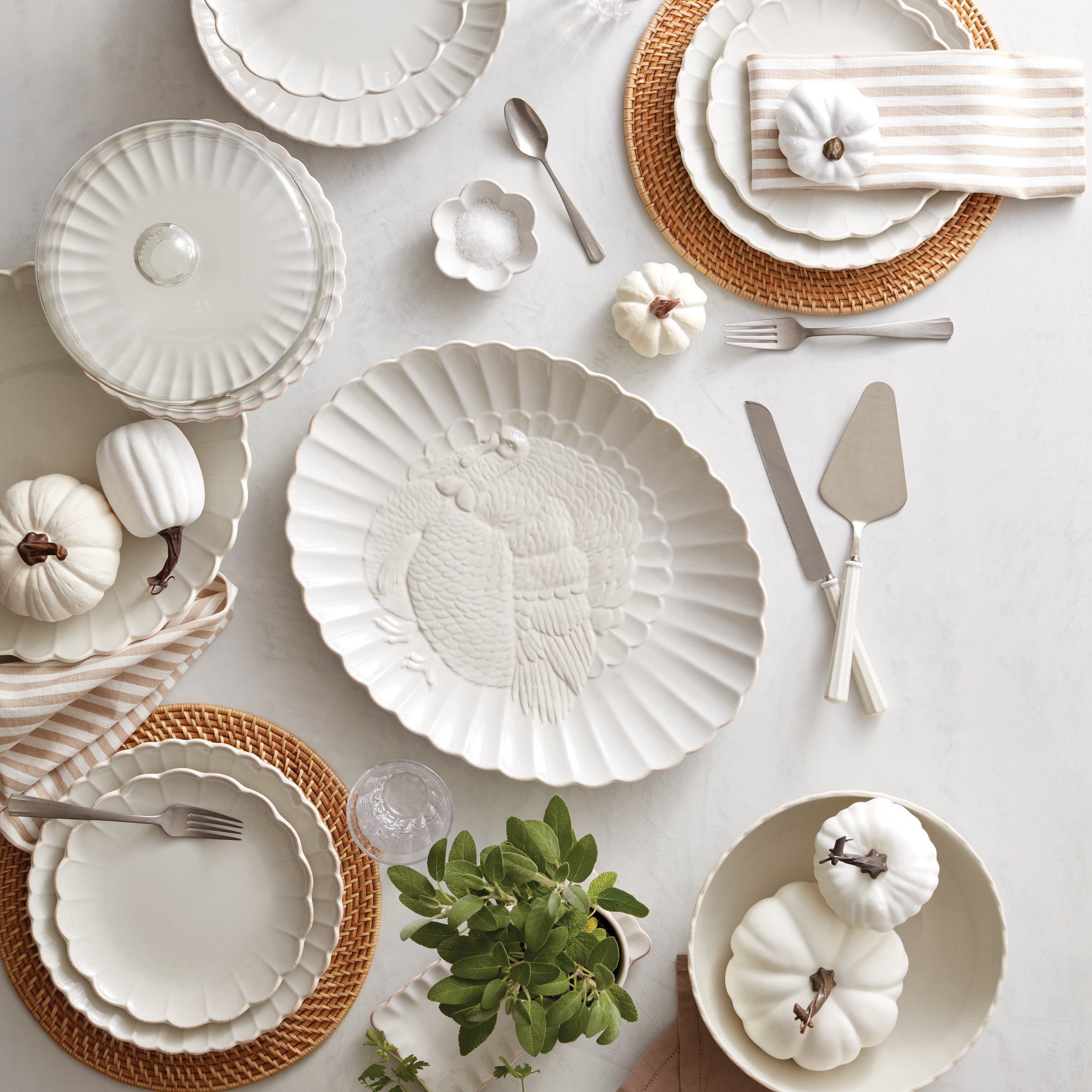 Lenox Fine Lenox Fine French Perle Scallop White 12-Piece Dinnerware Set - Image 4