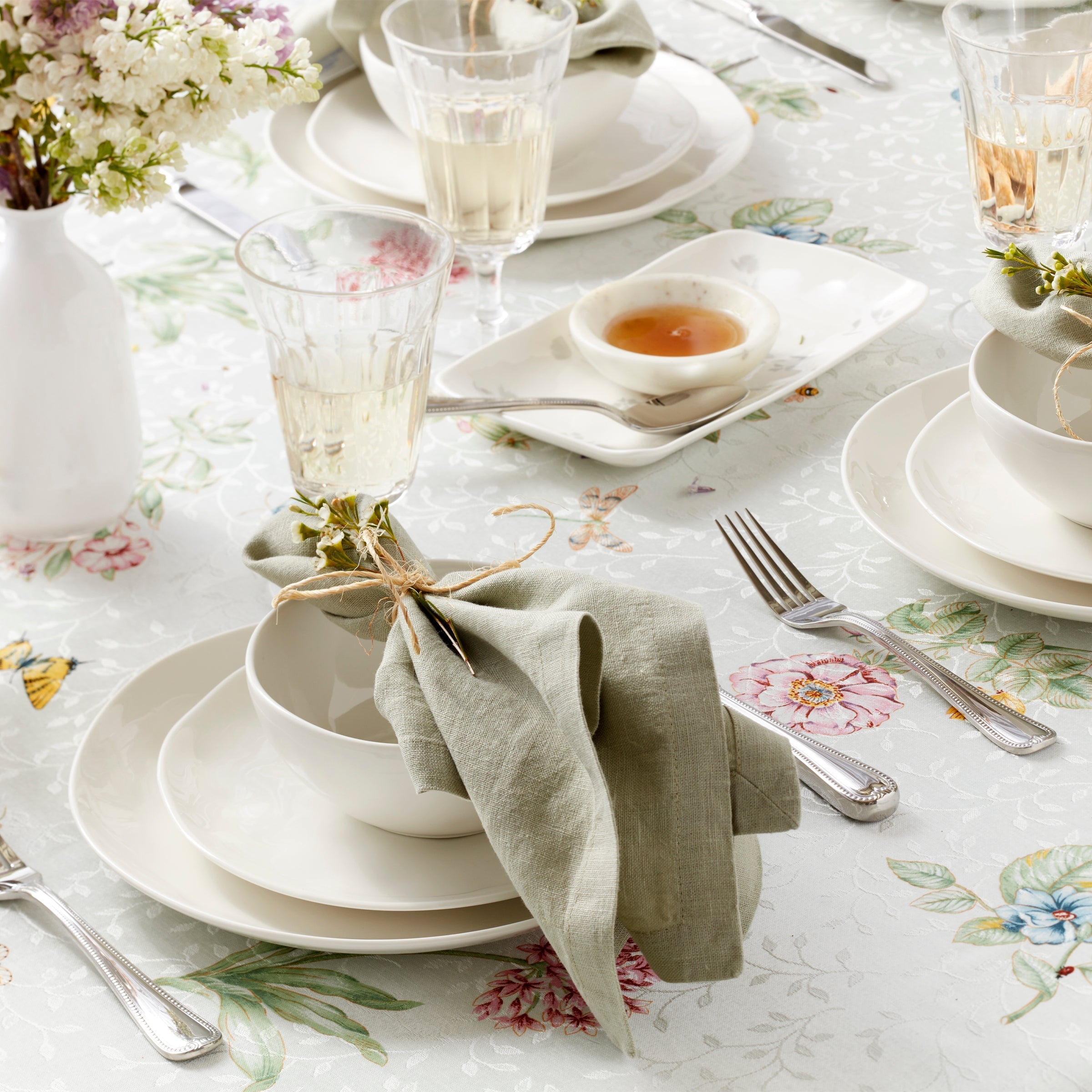 Lenox Fine Lenox Fine Bay Colors White 12-Piece Dinnerware Set - Image 5