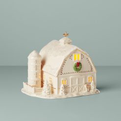 Lenox Fine Lenox Fine Mistletoe Park Lit Barn Figurine