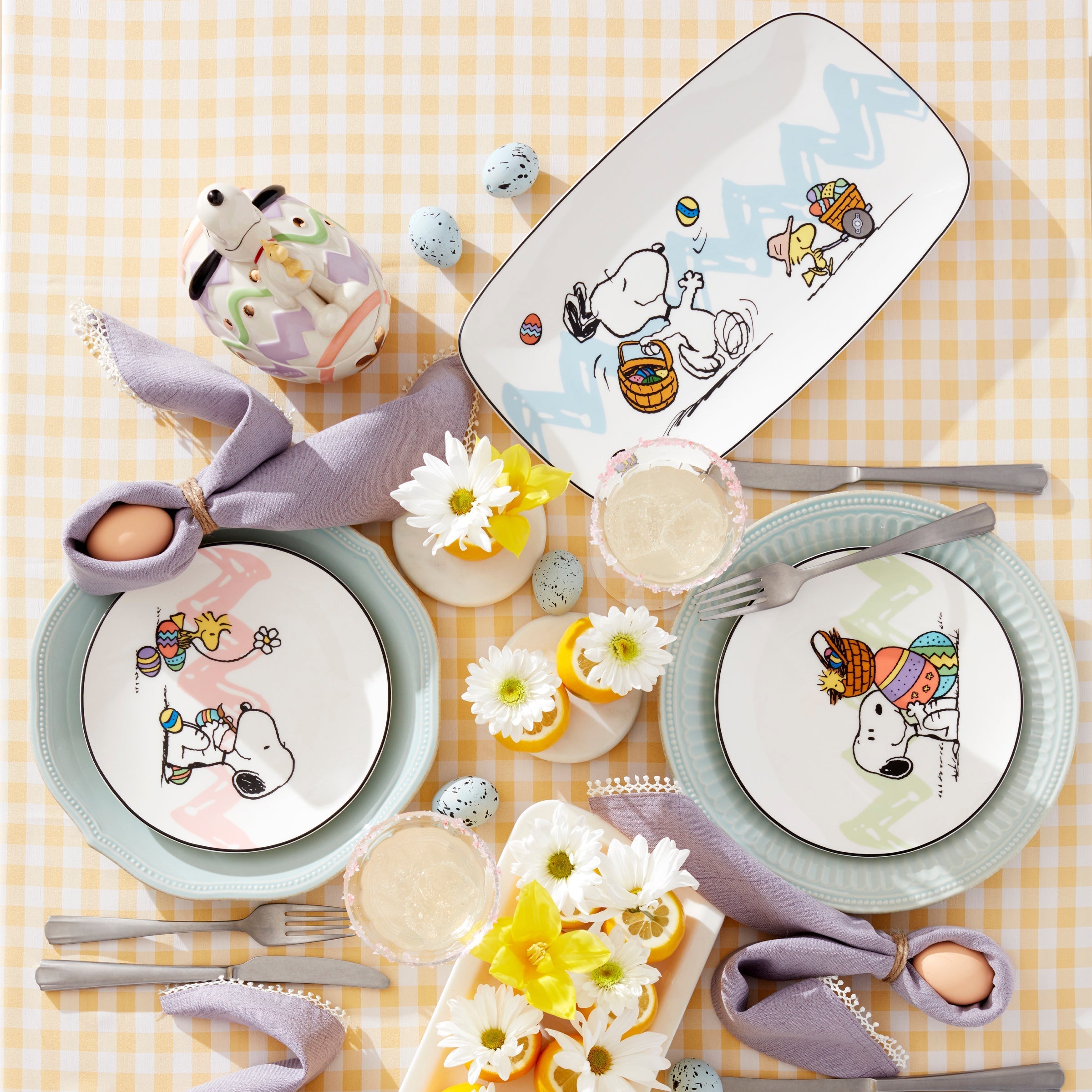 Lenox Fine Lenox Fine Snoopy Easter Hors d'Oeuvre Tray - Image 3