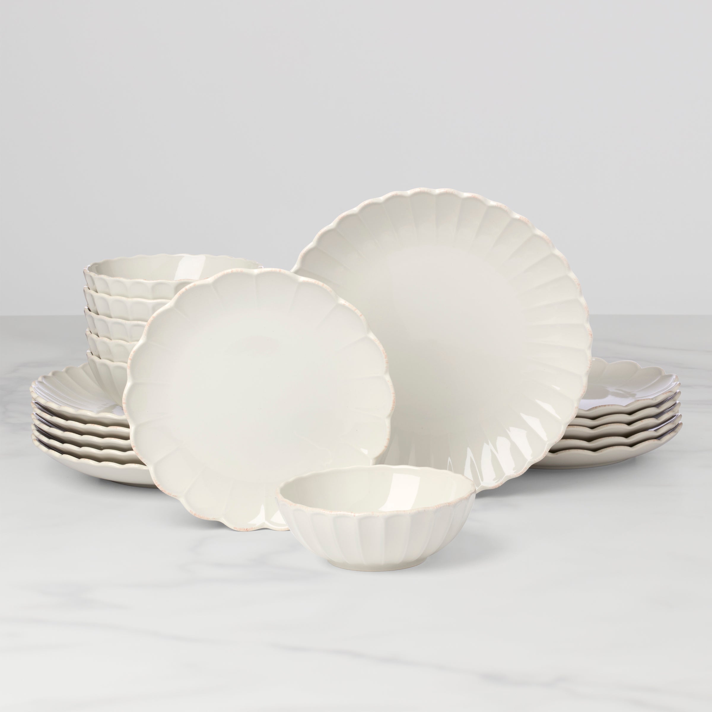Lenox Fine Lenox Fine French Perle Scallop White 18-Piece Dinnerware Set