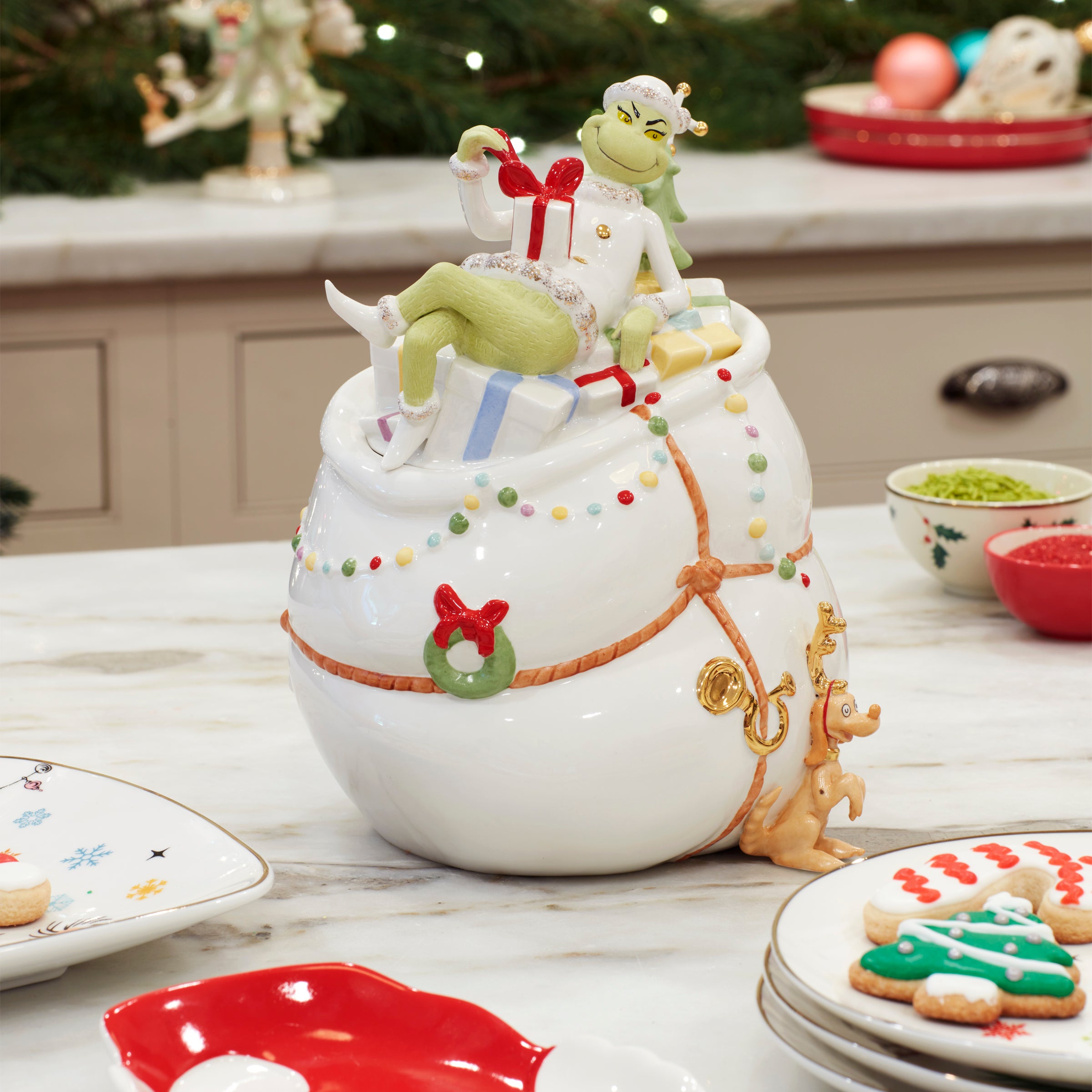Lenox Fine Lenox Fine Merry Grinchmas Cookie Jar - Image 7