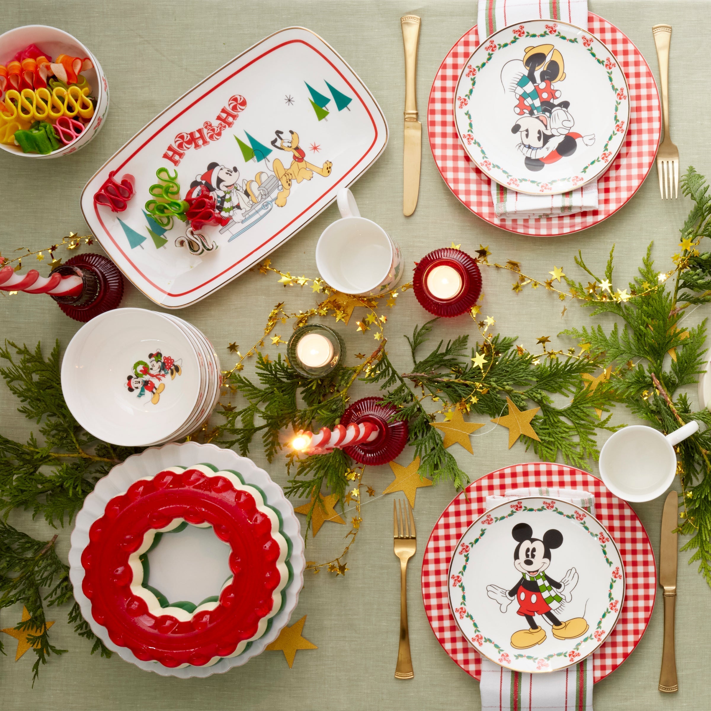Lenox Fine Lenox Fine Disney Holiday 12-Piece Dessert Set - Image 7