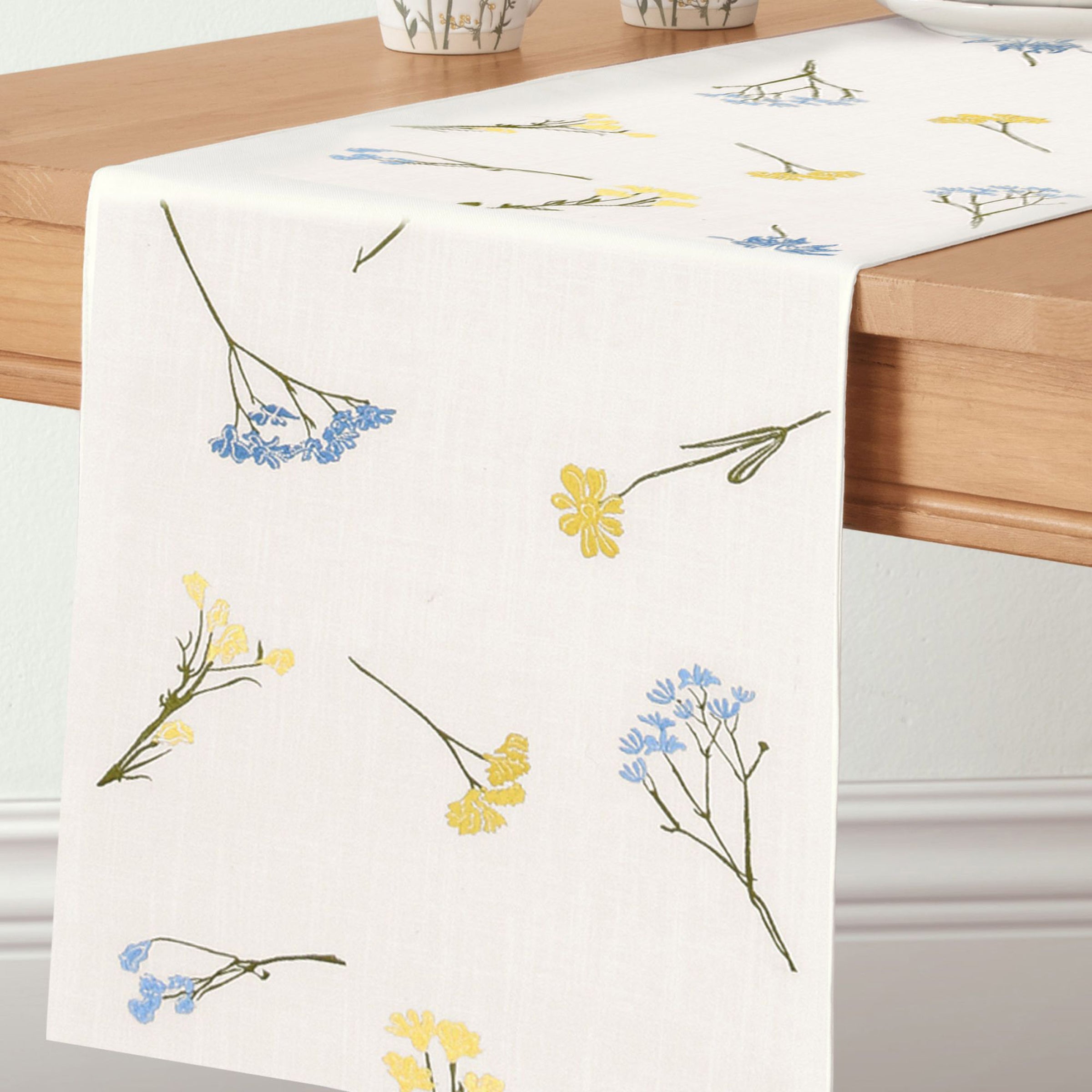 Lenox Fine Lenox Fine Wildflowers Allover 14x90 Table Runner