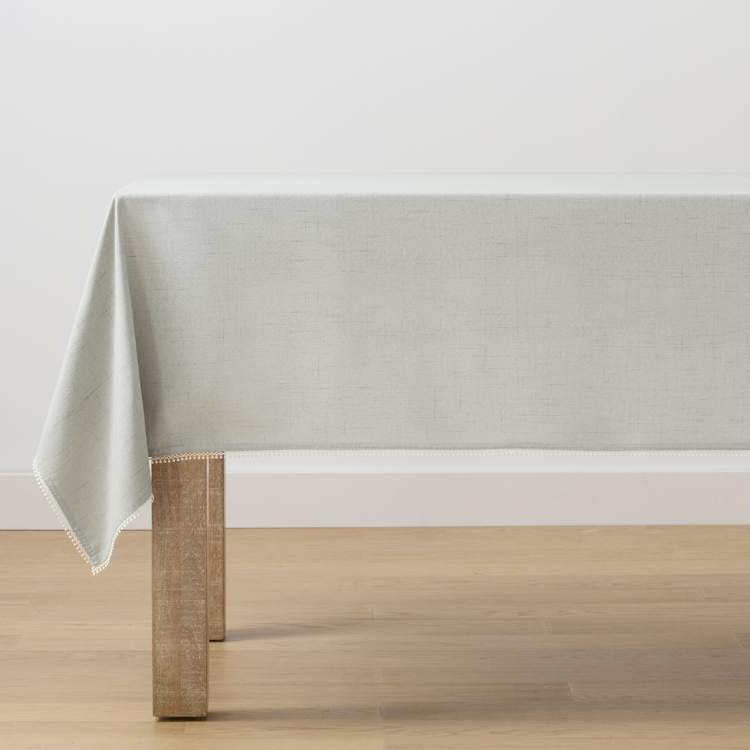 Lenox Fine Lenox Fine French Perle Solid Dove Grey 60x120 Tablecloth