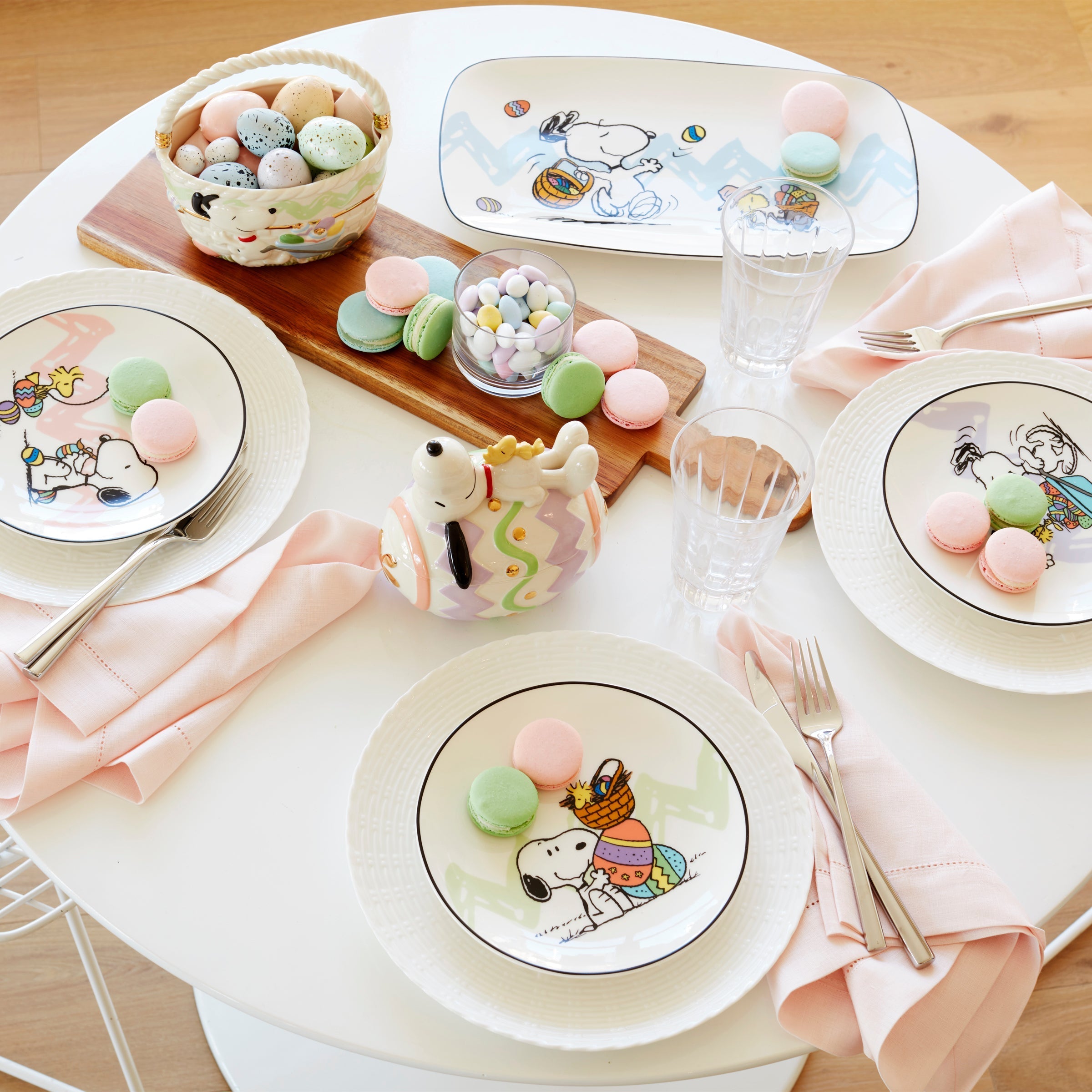 Lenox Fine Lenox Fine Snoopy Easter Hors d'Oeuvre Tray - Image 4