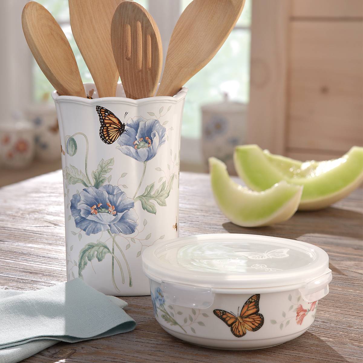 Lenox Fine Lenox Fine Butterfly Meadow Serve & Store Container - Image 5