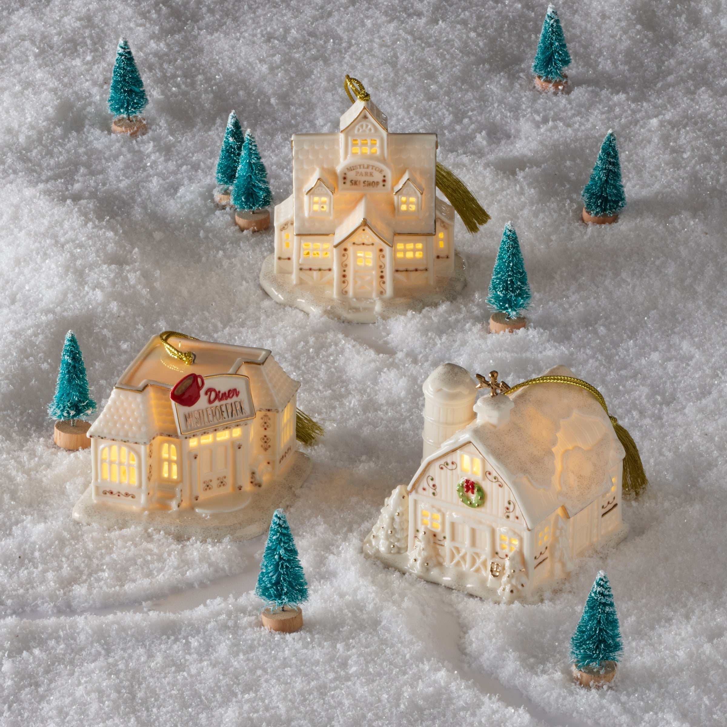 Lenox Fine Lenox Fine Mistletoe Park Diner Lit Ornament - Image 4